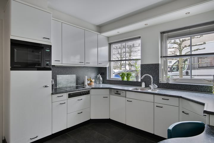 Foto 18 van Julianastraat 84