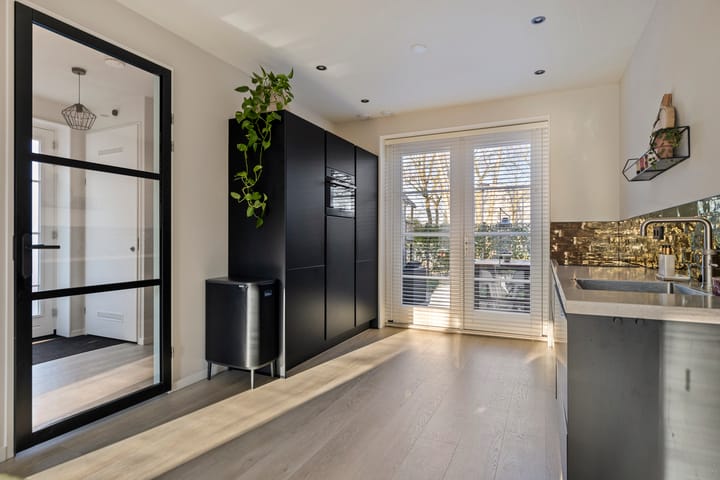 Foto 17 van Jaspis 10