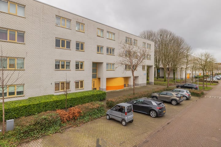 Foto 6 van Mandolinestraat 153