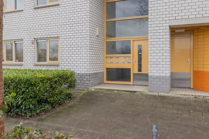 Foto 7 van Mandolinestraat 153