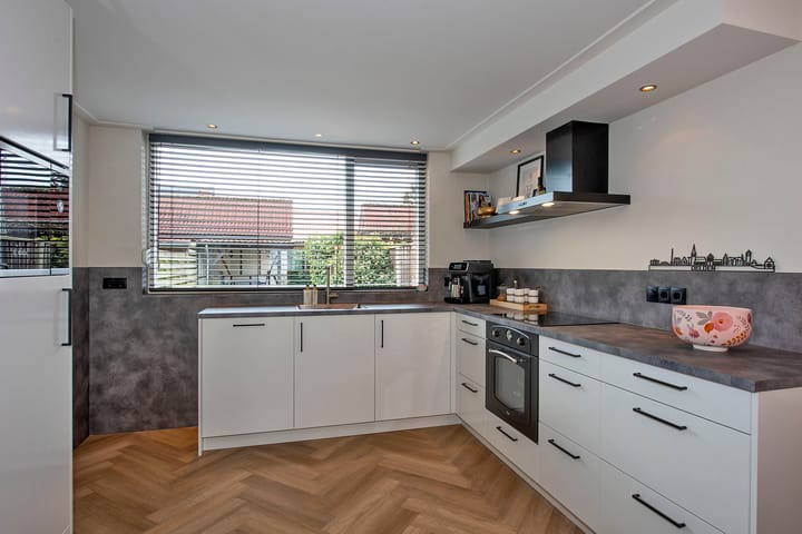 Foto 3 van Weth Bloemenstraat 20