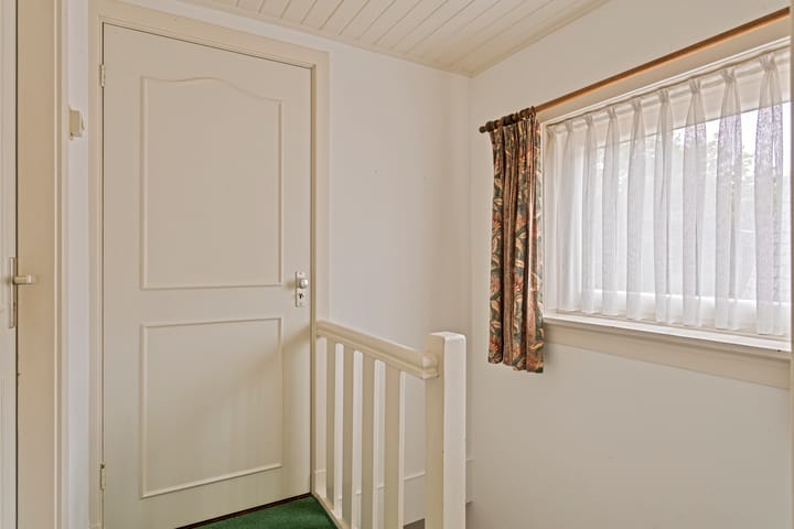 Foto 15 van Leemweg 73