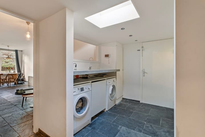 Photo 11 of Voorstraat 14