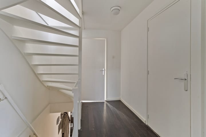 Photo 23 of Voorstraat 14