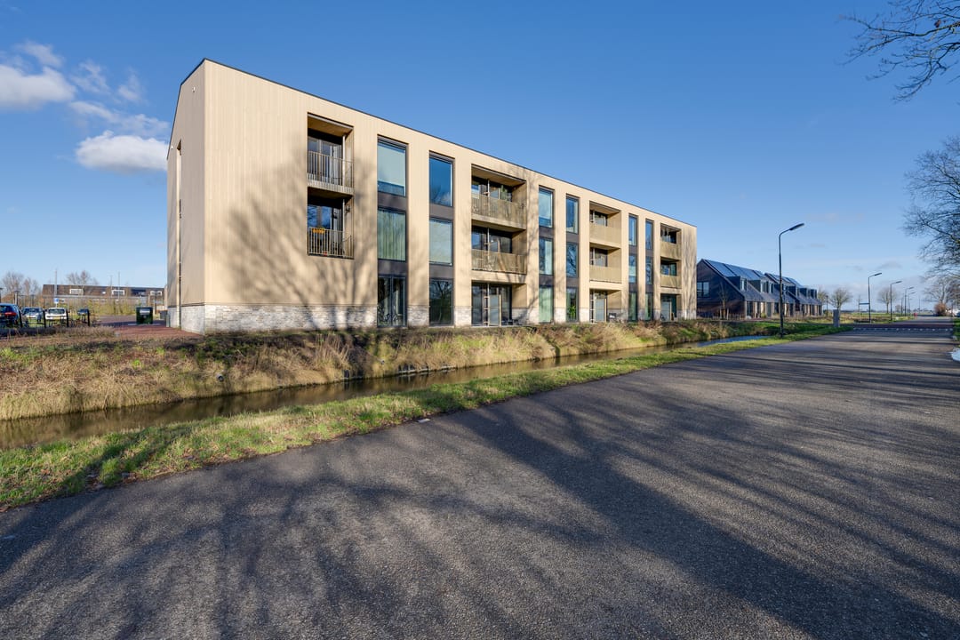 Photo 2 of Waardereiland 19