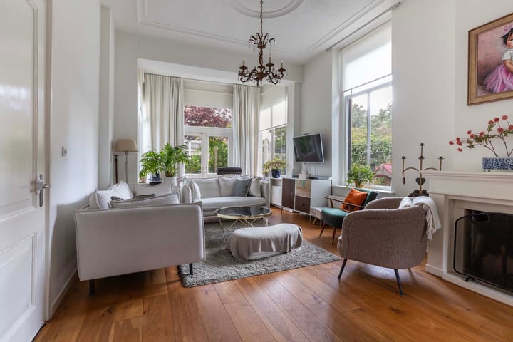 Foto 3 van Burg. Tutein Noltheniuslaan 30