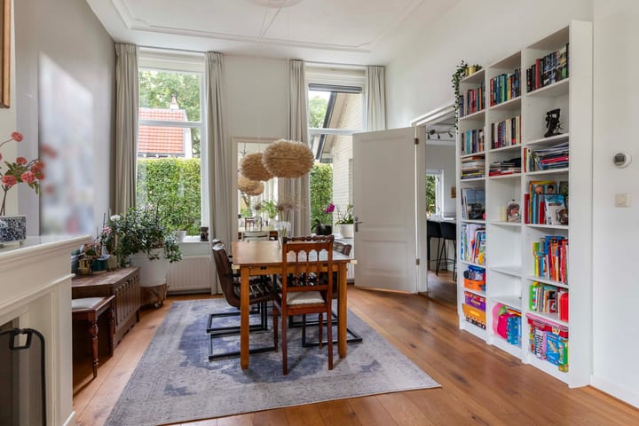 Foto 7 van Burg. Tutein Noltheniuslaan 30