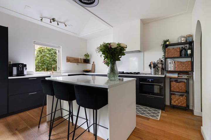 Foto 10 van Burg. Tutein Noltheniuslaan 30