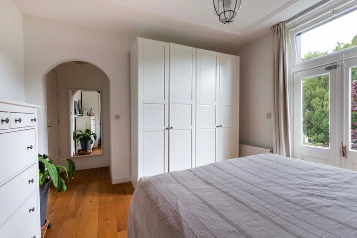 Foto 17 van Burg. Tutein Noltheniuslaan 30