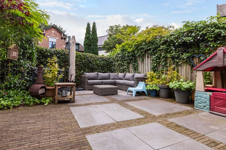 Foto 26 van Burg. Tutein Noltheniuslaan 30