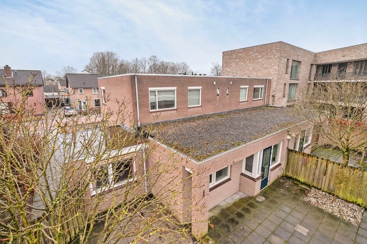 Photo 39 of President John F. Kennedystraat 10