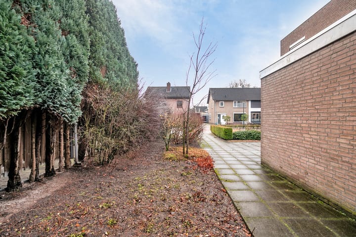 Photo 43 of President John F. Kennedystraat 10