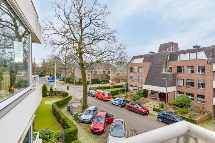 Foto 13 van Biesdelselaan 6-C