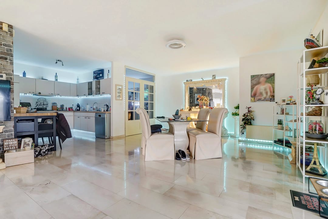 Photo 17 of Pater Vinckxhof 8 bus 2