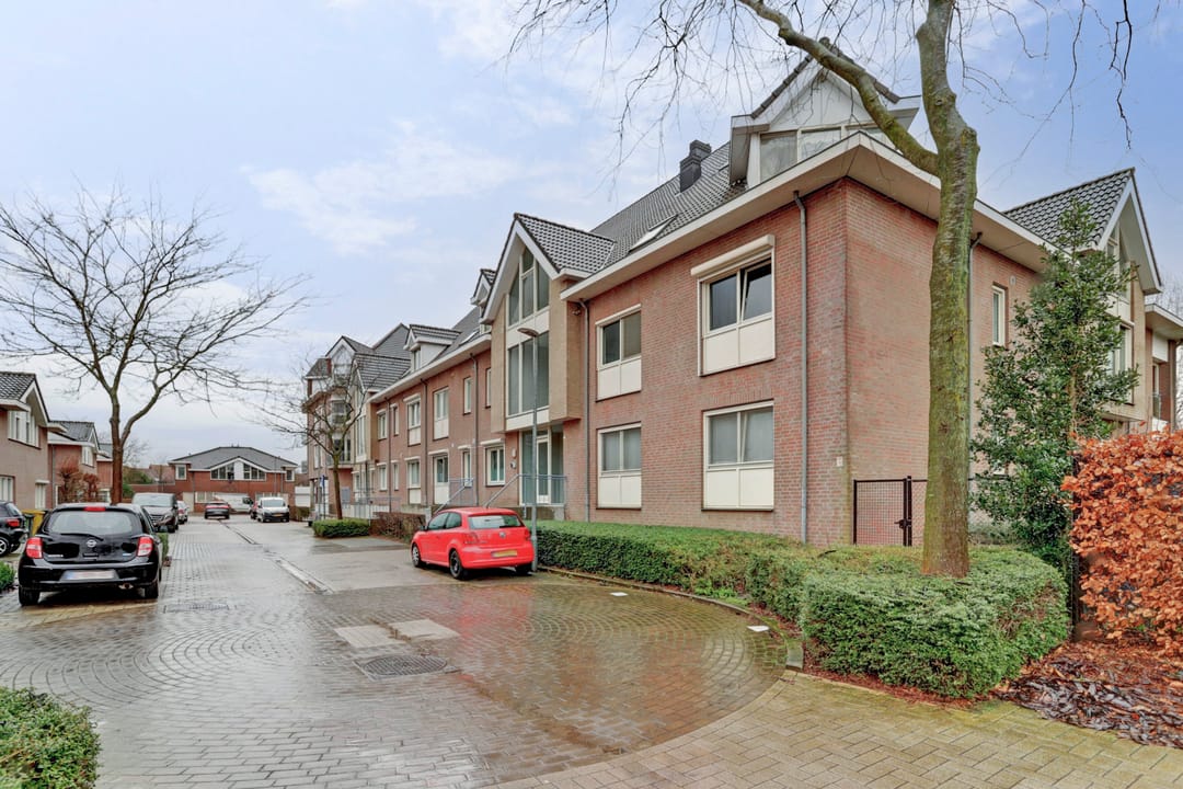 Photo 41 of Pater Vinckxhof 8 bus 2