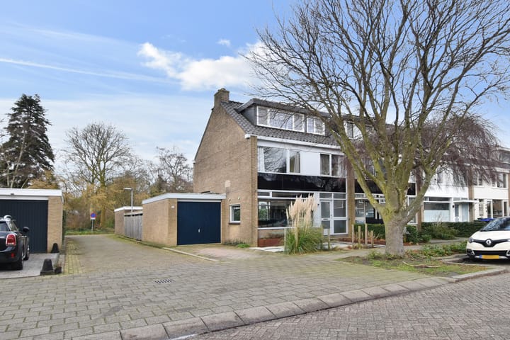 Foto 2 van Ds. van Couwenhovelaan 80