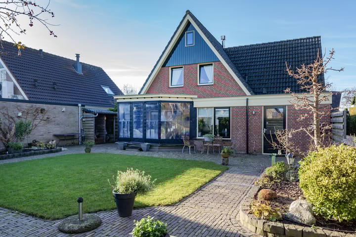 Foto 2 van Zwanebloem 4