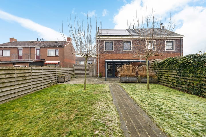 Foto 39 van Marten Jansstraat 14