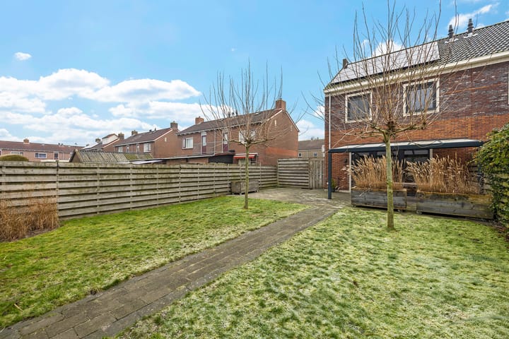 Foto 40 van Marten Jansstraat 14