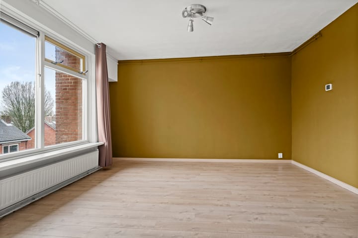 Foto 6 van Van 't Hoffstraat 33-II