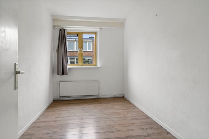 Foto 14 van Van 't Hoffstraat 33-II