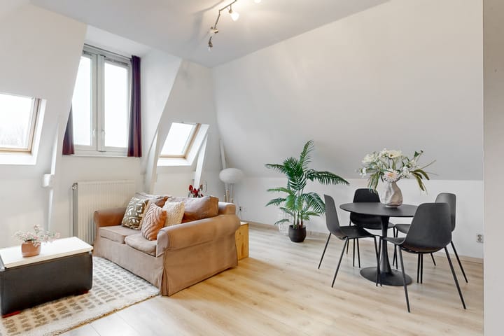 Photo 4 of Marnixstraat 95-E