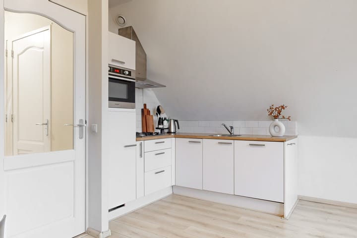 Photo 7 of Marnixstraat 95-E