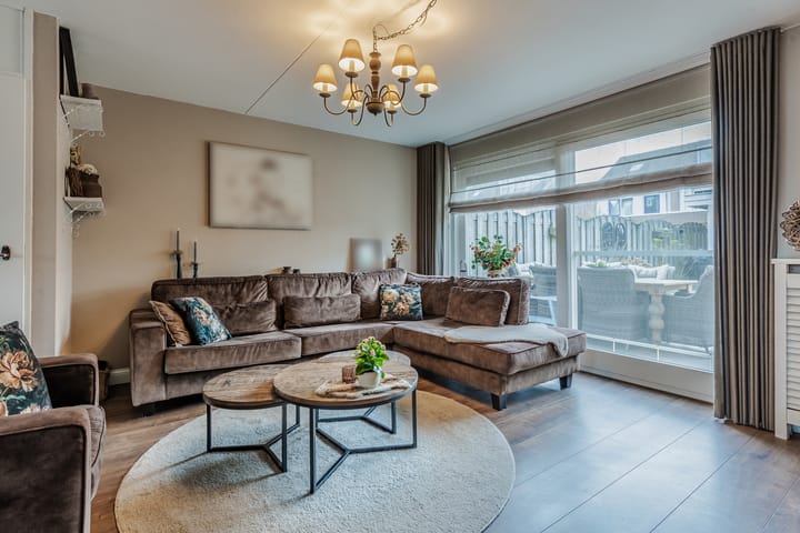 Foto 2 van Vlierbes 15