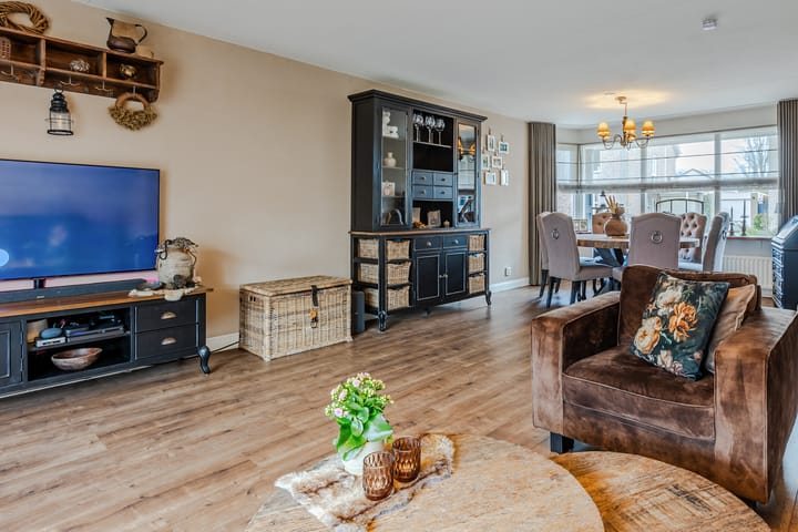 Foto 10 van Vlierbes 15