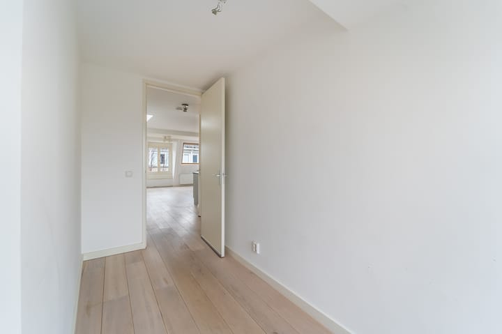 Foto 20 van Pieter Langendijkstraat 2-4