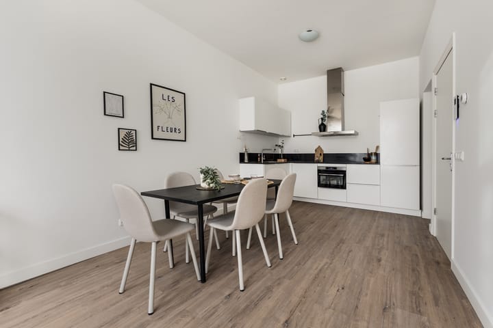 Foto 10 van Voorhelmstraat 30-A