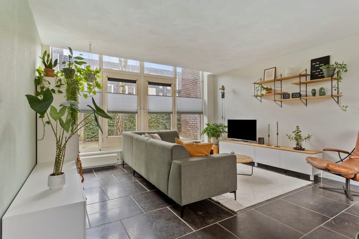 Foto 6 van Boterbloem 8