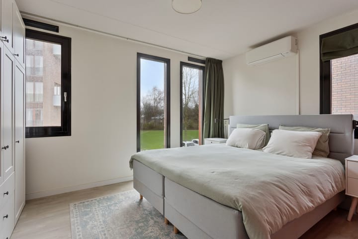 Foto 18 van Boterbloem 8