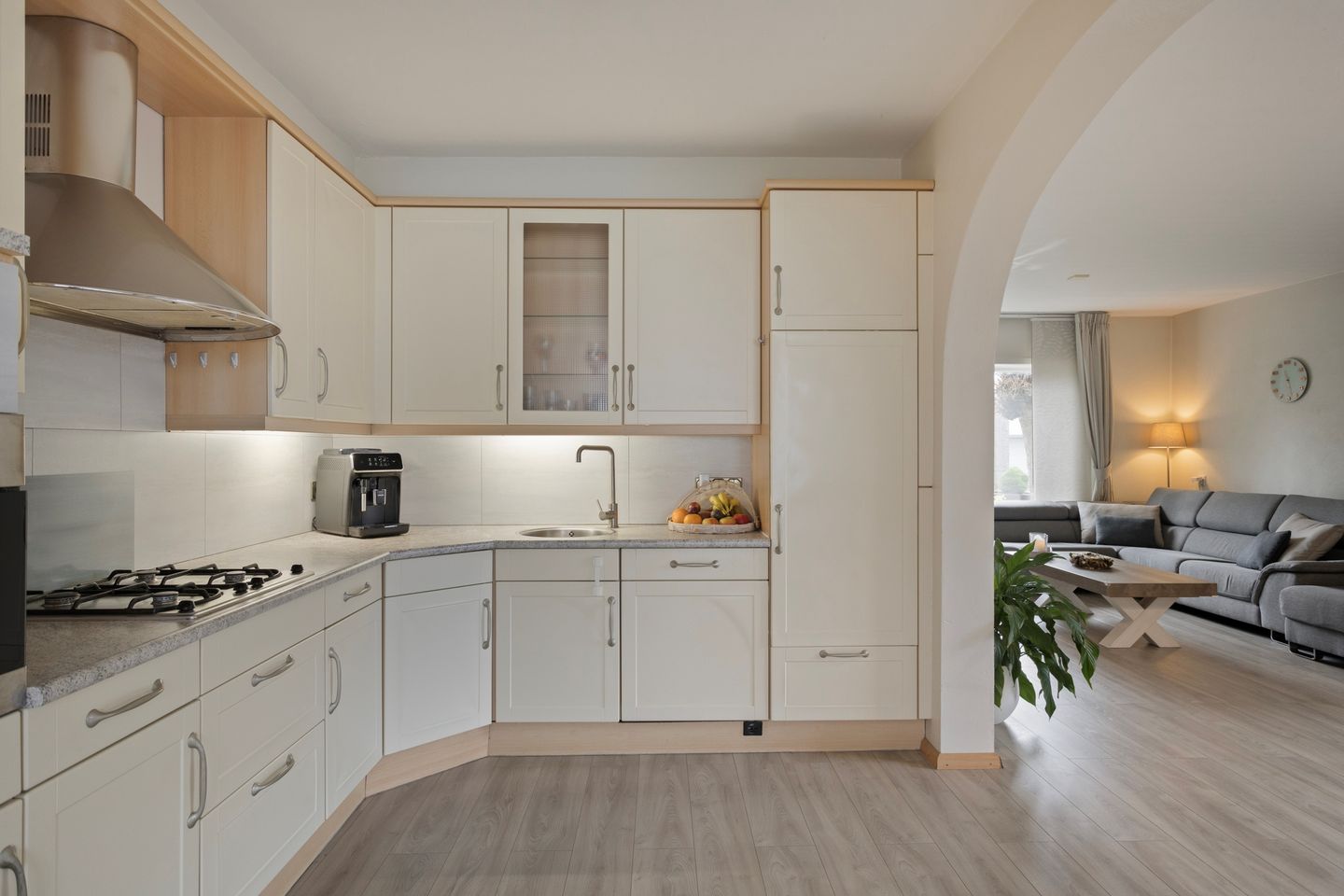 Foto 10 van M.L. Kingstraat 23