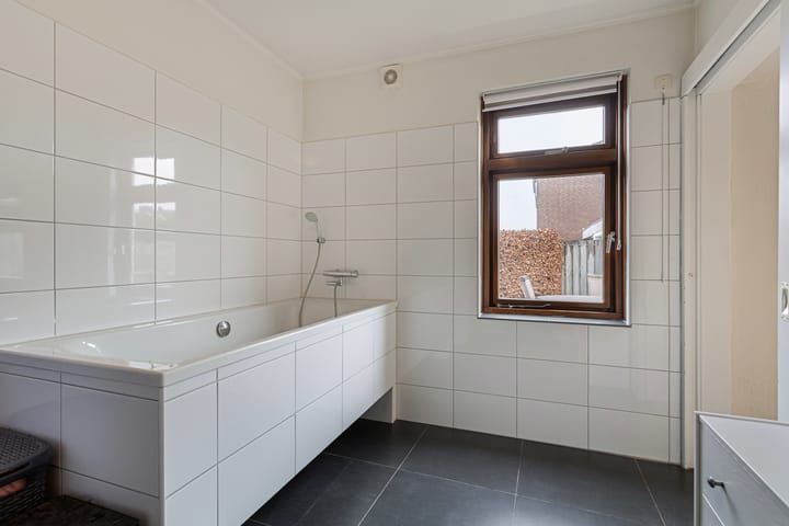 Foto 19 van M.L. Kingstraat 23