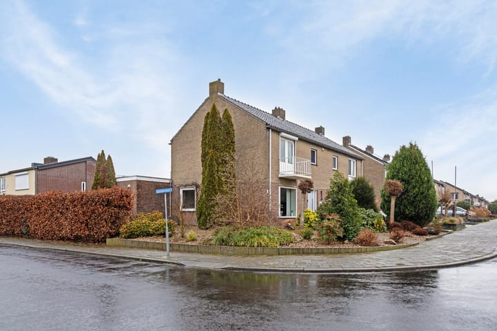 Foto 46 van M.L. Kingstraat 23