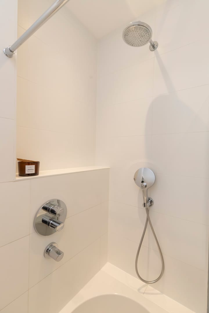 Foto 41 van Willem Schoutenstraat 60-3