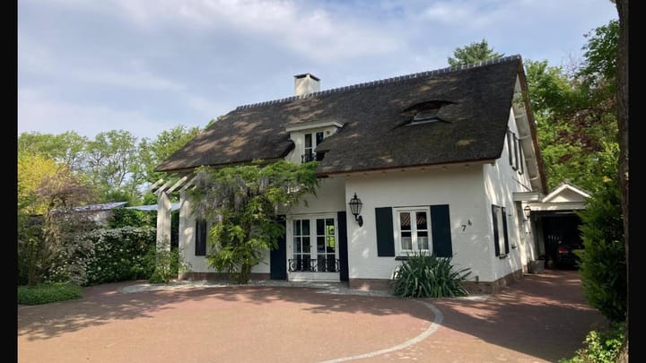 Foto 1 van Van Broghelstraat 7