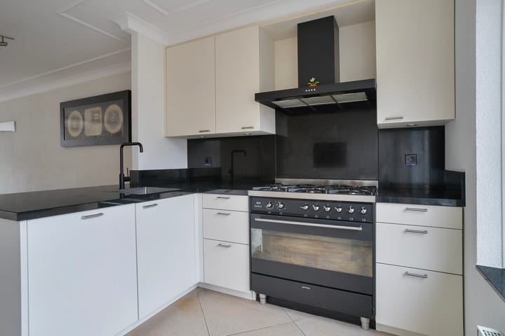 Foto 12 van Van Gistelstraat 19