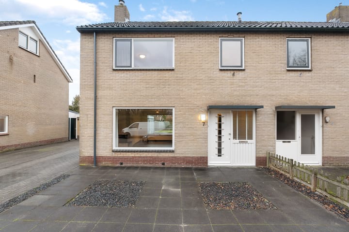 Photo 4 of De Prunus 7