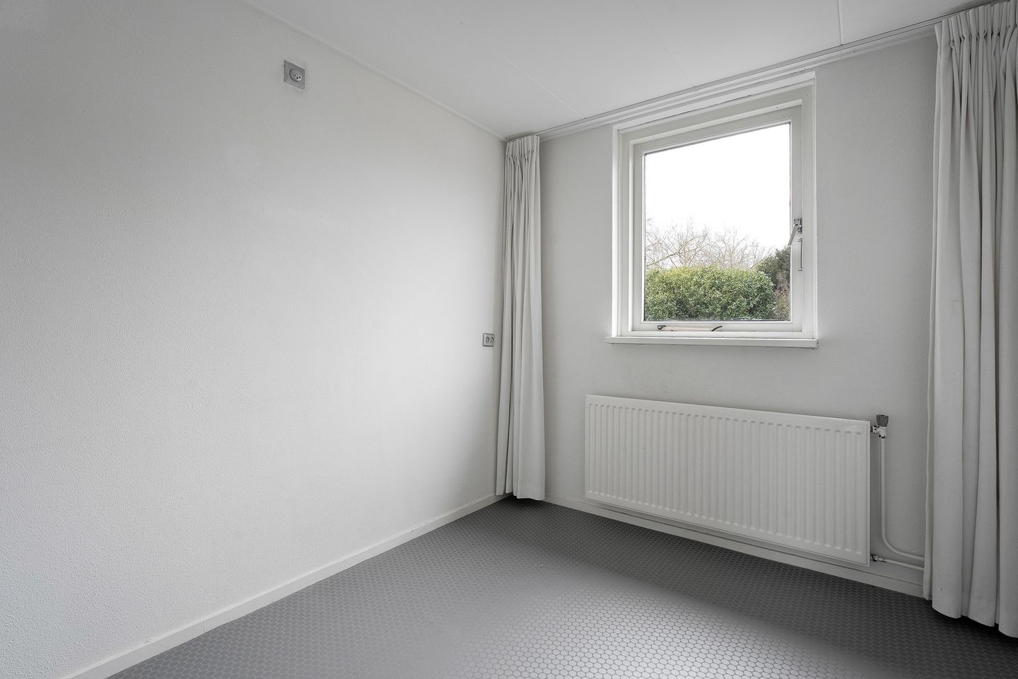 Photo 29 of De Prunus 7