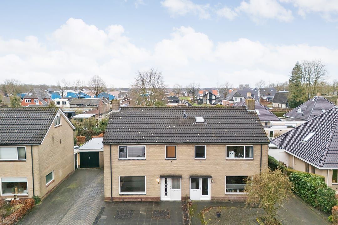 Photo 47 of De Prunus 7