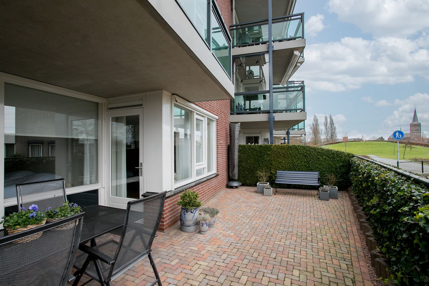 Foto 5 van Medaillon 4