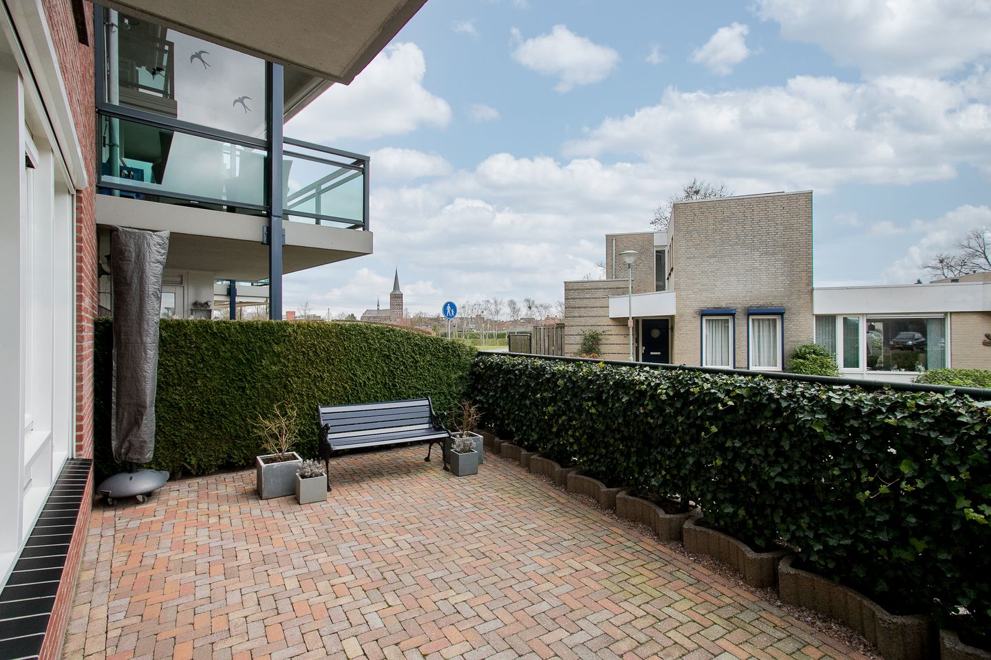 Foto 25 van Medaillon 4