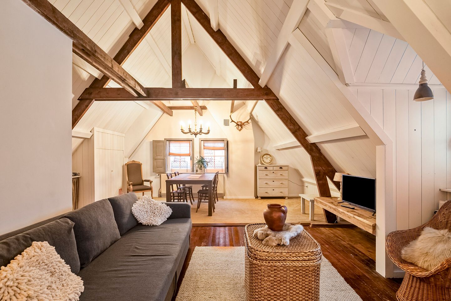 Foto 5 van Raadhuisplein 19