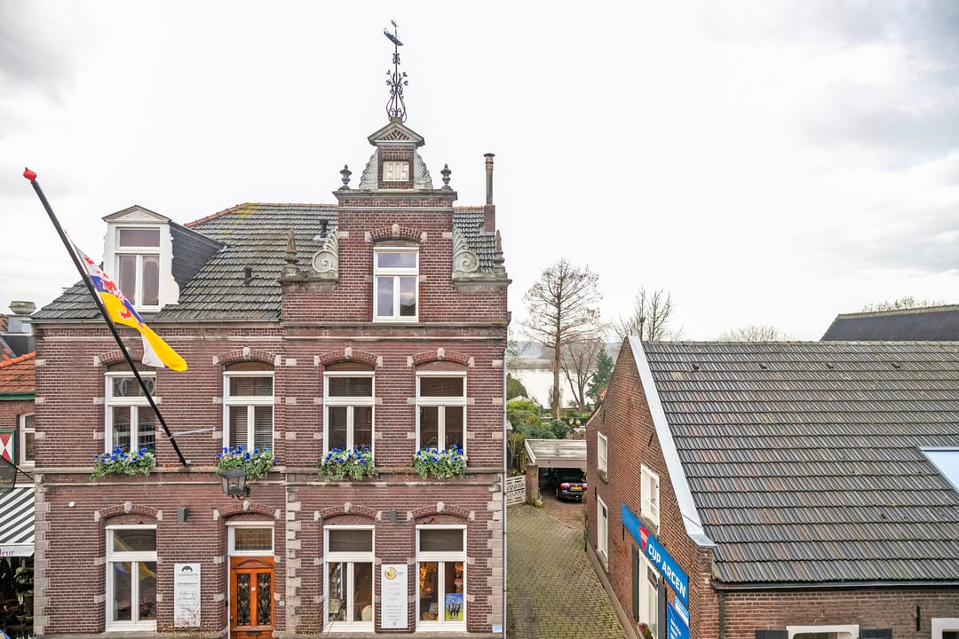 Foto 47 van Raadhuisplein 19