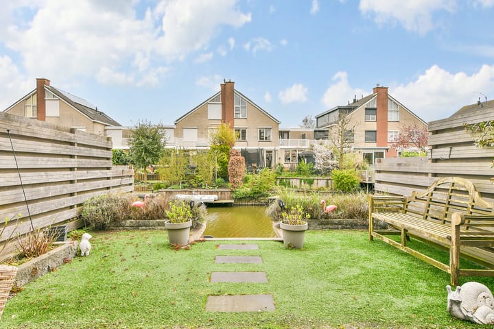 Photo 16 of Catharina van Aragonlaan 94