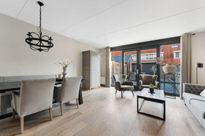 Foto 9 van Fop Smitstraat 69