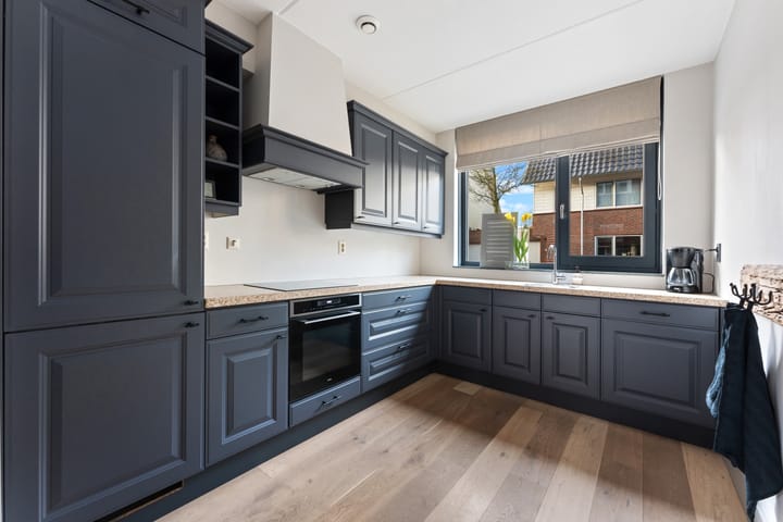 Foto 15 van Fop Smitstraat 69