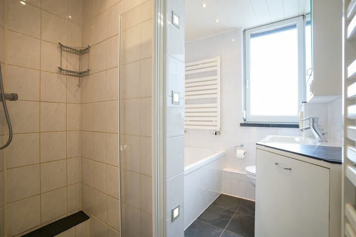 Foto 10 van Laatbankstraat 44